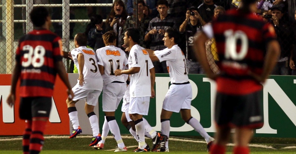 jogadores-do-santos-comemoram-gol-com-dancinha-na-derrota-por-