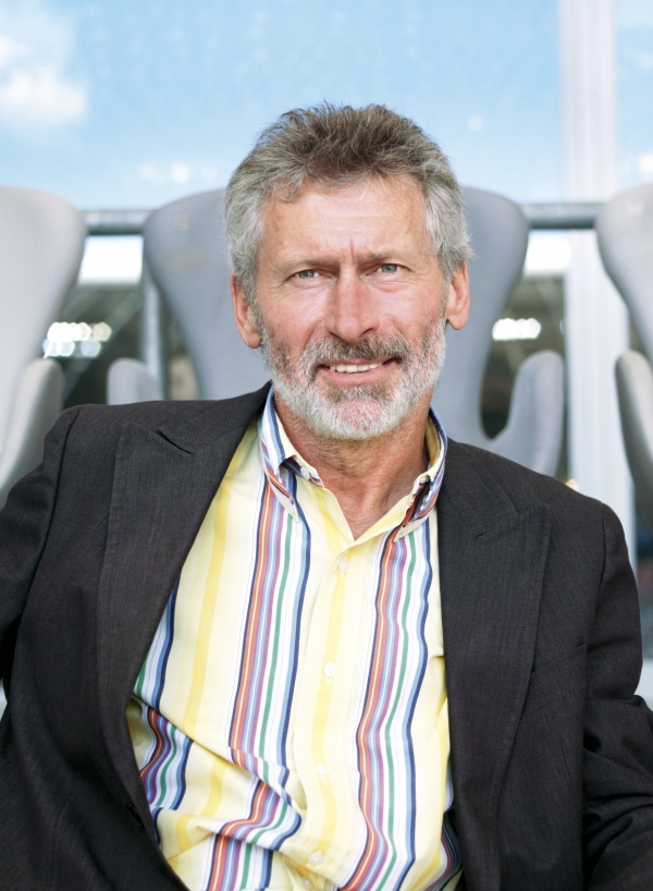 600full-paul-breitner
