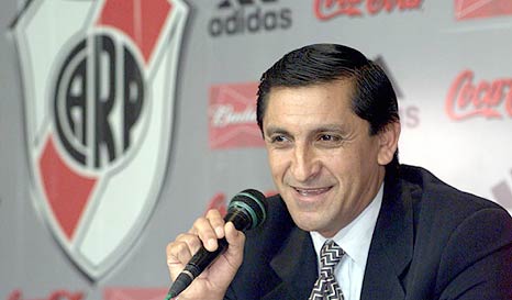 Ramón Díaz, técnico do River Plate em 1996