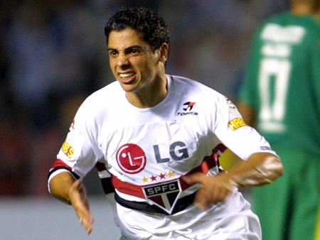 Choro Futebolístico - 😱, Que temporada de um goleiro. . 🏆, Títulos em  2005: Libertadores. Mundial de Clubes. Paulistão. . 🏆