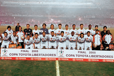 Resultado de imagem para SPFC campeão Libertadores 2005