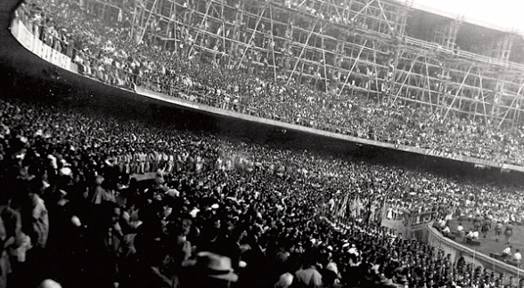 O Maracanã em 1950: megalomania e símbolo de uma tragédia.