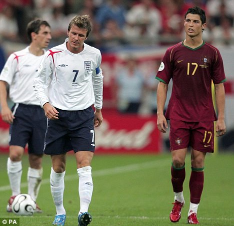 Beckham e Cristiano Ronaldo: no confronto entre os dois na Copa de 2006, melhor para o português.