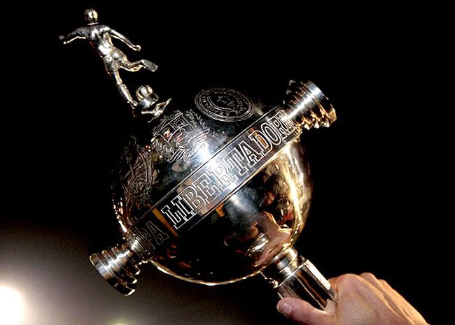 trofeu-copa-libertadores-foto-ferreira_lanima20111223_0004_26
