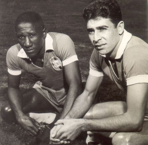 Djalma Santos e Mauro Ramos, capitão do bi.