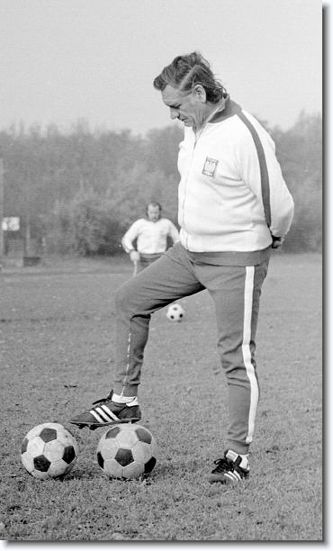 Kazimierz Górski: técnico responsável por formar a melhor seleção polonesa da história.