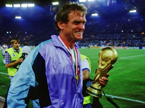 Como preparador de goleiros, Maier foi campeão do mundo em 1990.
