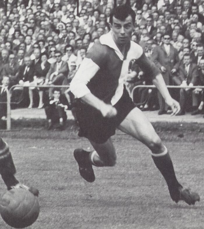 Coen Moulijn, um dos maiores atacantes da história do Feyenoord.