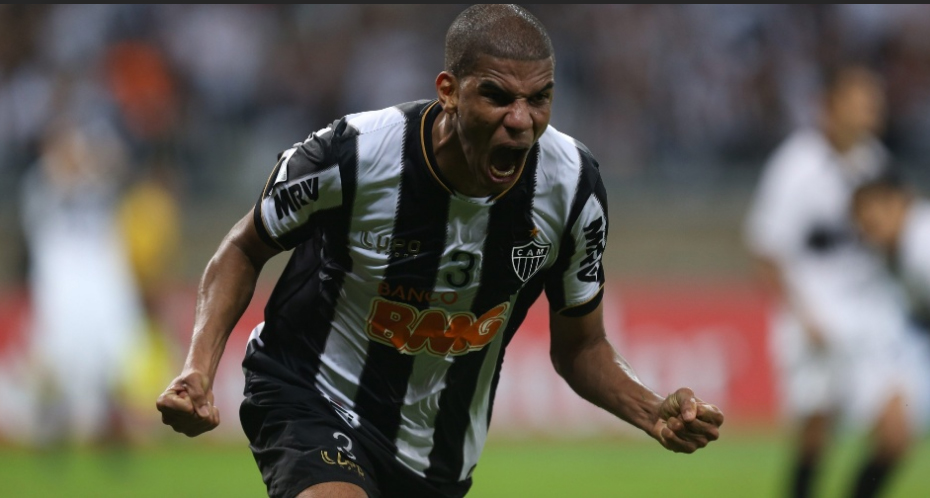 ... E põe o Galo na briga de novo!