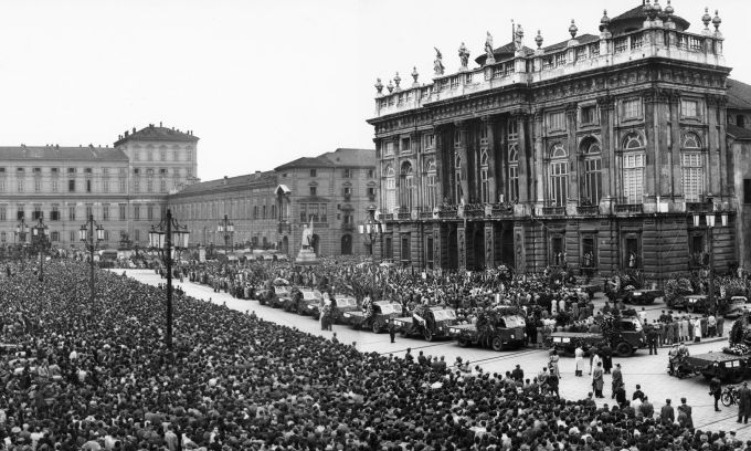 Meio milhão de pessoas acompanharam o funeral do Grande Torino.