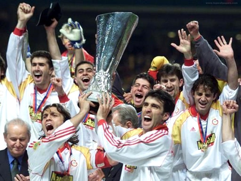 Campeão da Copa da UEFA de 2000, o Galatasaray serviu como base da melhor Turquia de todos os tempos.
