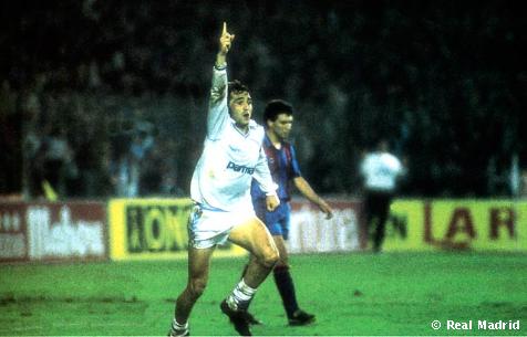 Gordillo comemora: jogador foi um dos grandes destaques do Real no setor esquerdo do ataque.