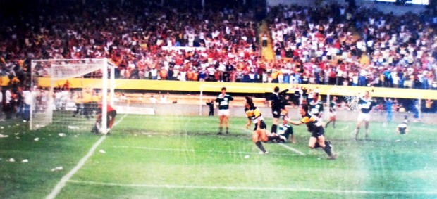 Gol de Emerson deu o tricampeonato estadual ao Criciúma.