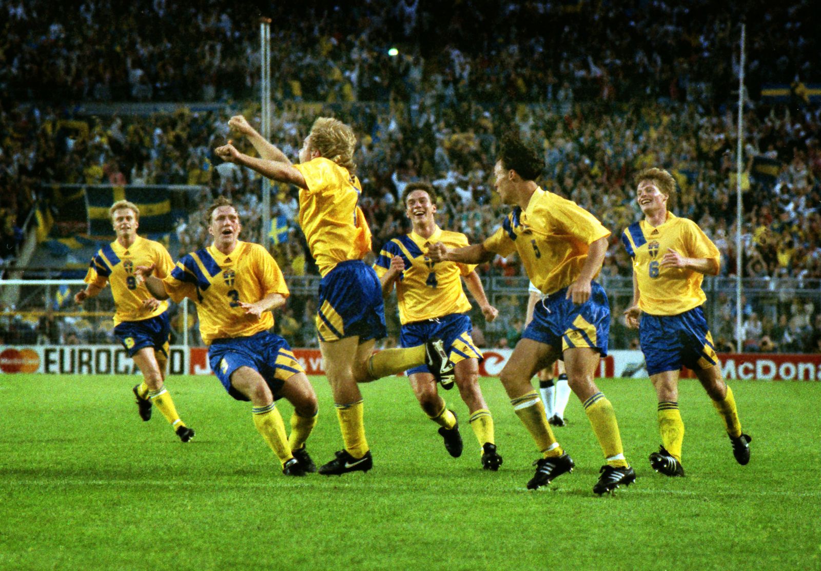 Winning_goal_cele_Sweden_En