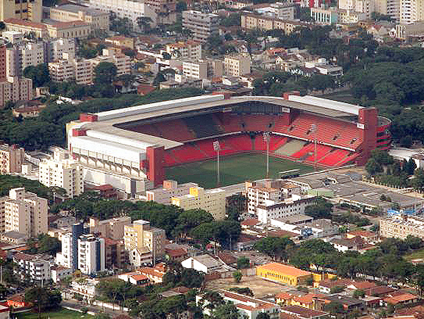 A Arena da Baixada: estádio foi inaugurado em 1999 e virou um marco positivo na história do Atlético-PR.