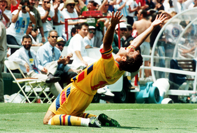 Soccer World Cup 1994: Romania vs Argentina - Gheorghe Hagi