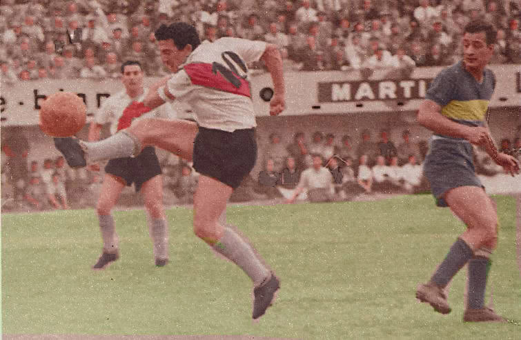 O craque contra o Boca: a turma xeneize tremia.