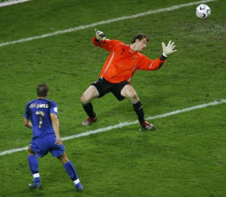Del Piero marca...