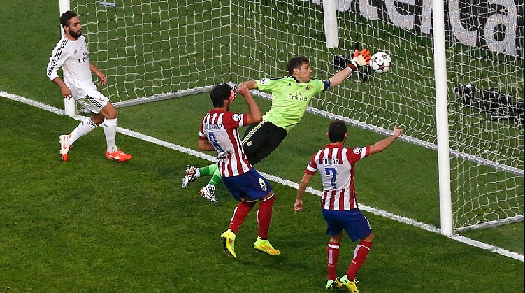 Casillas não segura...