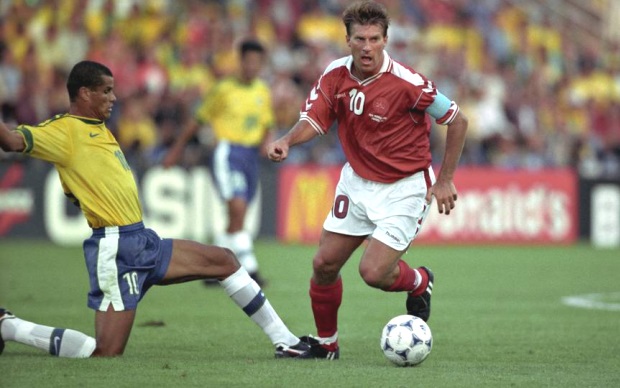 Contra o Brasil, Laudrup fez seu último jogo com a camisa da seleção dinamarquesa.