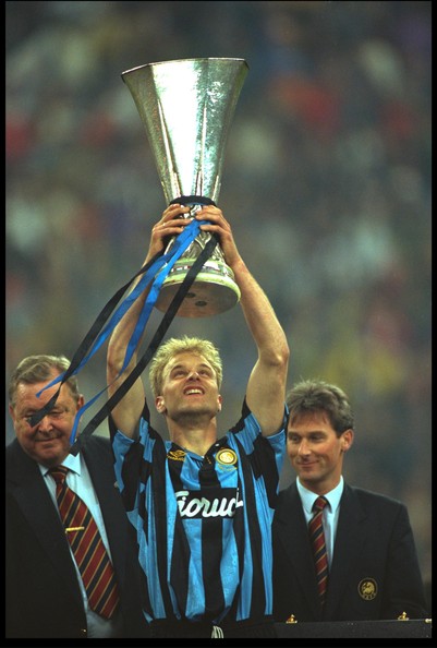 Um holandês (Bergkamp) fez o torcedor da Inter sorrir em 1994...