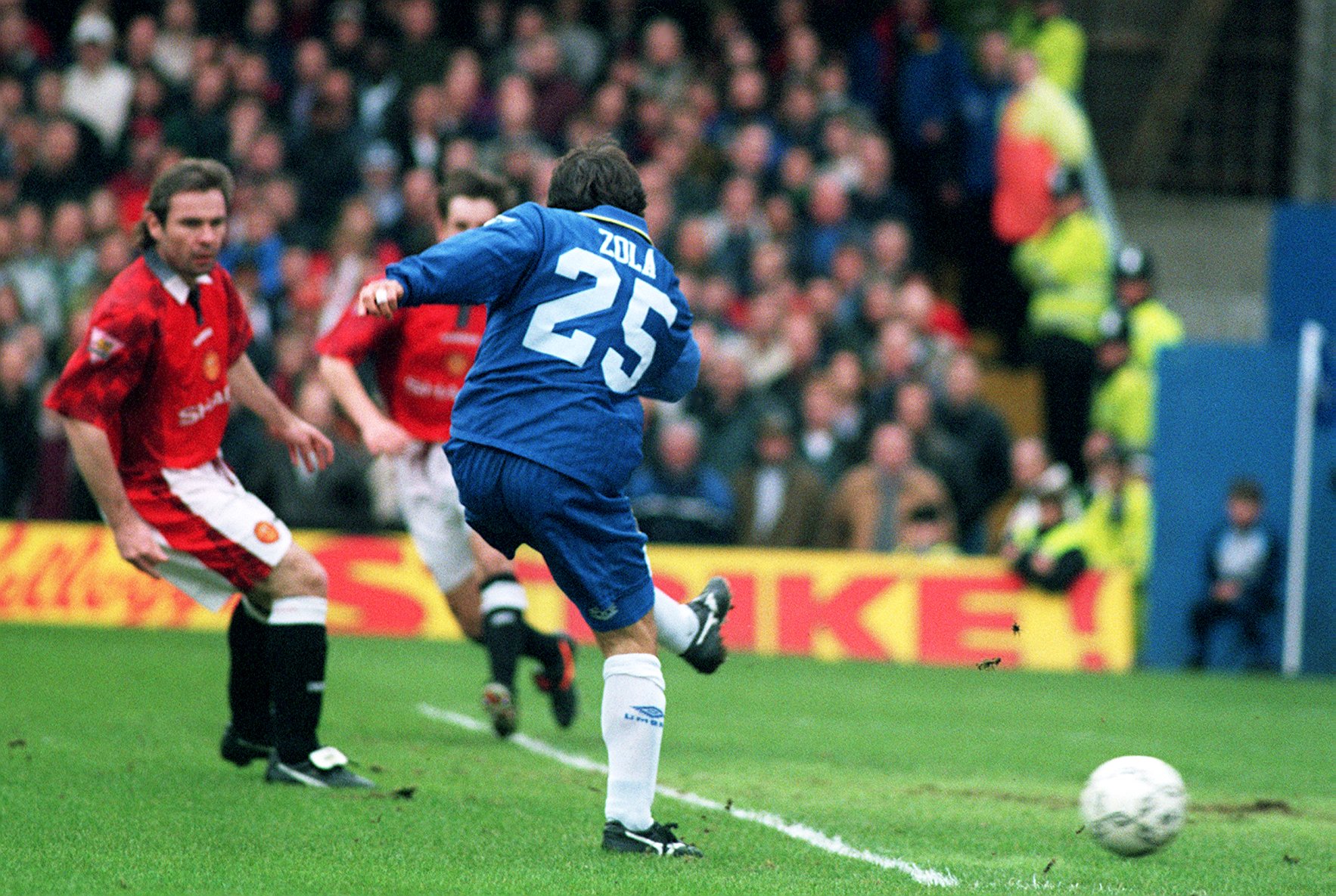 Soccer ... Carling Premier League ... Chelsea v Manchester United