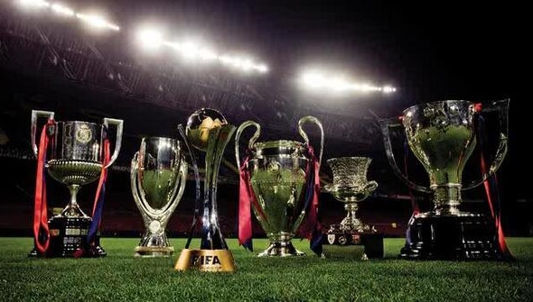 Os "brinquedinhos" do Barcelona em 2009: Copa do Rei, Supercopa da UEFA, Mundial de Clubes, Liga dos Campeões, Supercopa da Espanha e Campeonato Espanhol.
