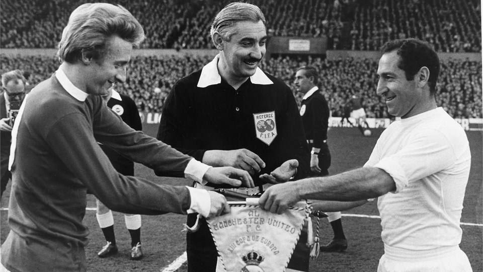 Denis Law e Gento, em 1968.