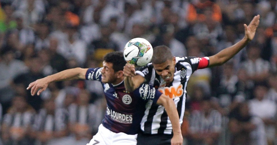23jul2014---lautaro-acosta-a-esq-do-lanus-disputa-b