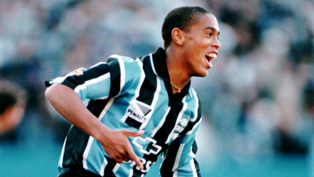 Craque Imortal - Ronaldinho - Imortais do Futebol
