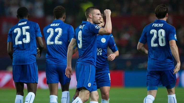 Leicester City conquista o título do Campeonato Inglês após empate em  clássico londrino - Superesportes