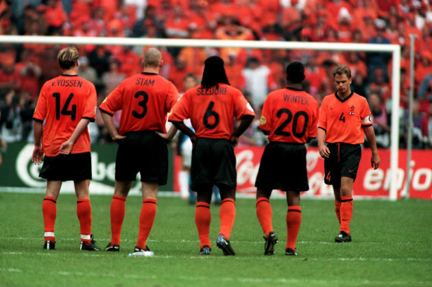 Holanda na Copa de 1998, o time que me fez enxergar o futebol de outra  forma, by Crônicas do Juanzão