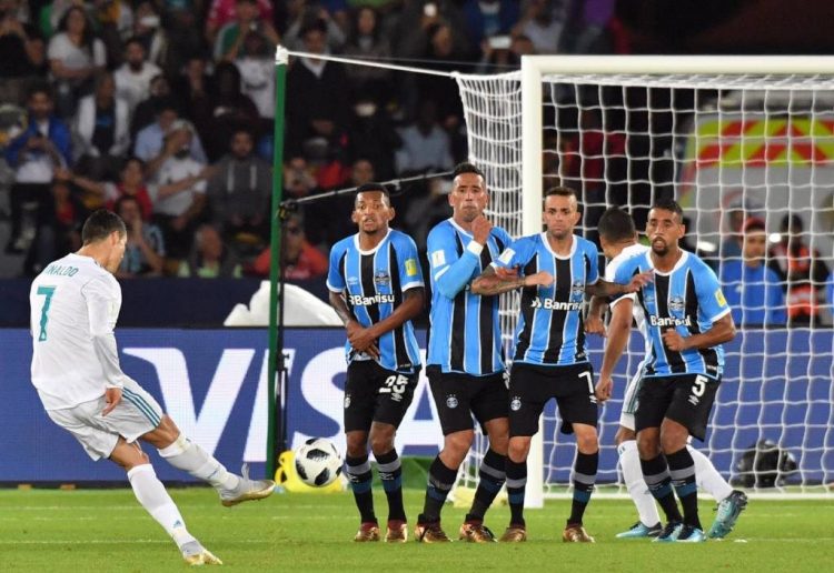 GOL DE BICICLETA E PUSKAS DE TRIVELA NO ÂNGULO!! Visão de um jogador de  futebol , angulo jogador 