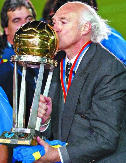 70 anos de Carlos Bianchi: antes de um senhor técnico, um goleador à altura  de Messi