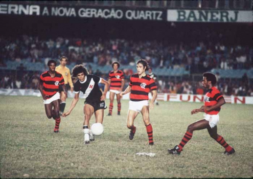 Súmula: Flamengo 0 x 1 Fluminense. Dia 03 de Novembro de 2001
