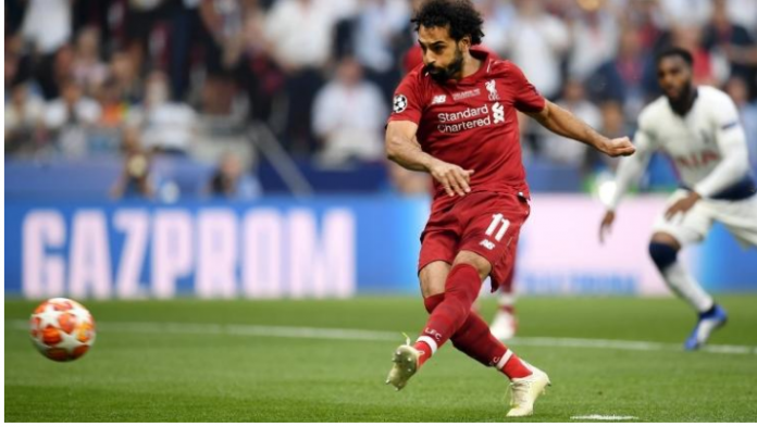 Salah, do Liverpool, quebra recorde de ídolo do Arsenal com gol na